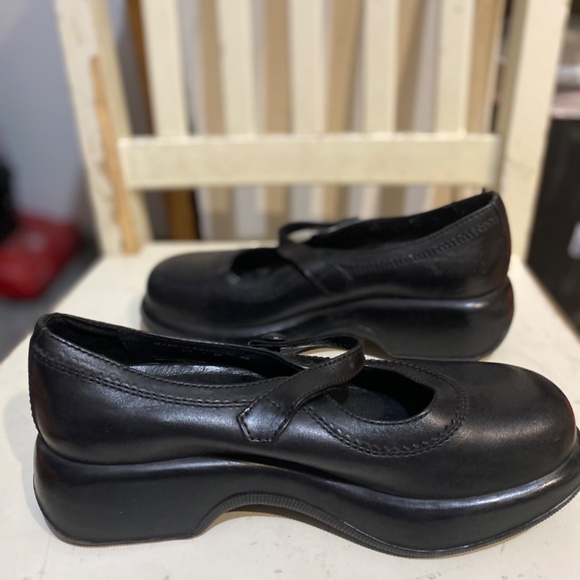 Dansko Size 38 Women’s Black Mary Jane Shoes - Picture 8 of 9